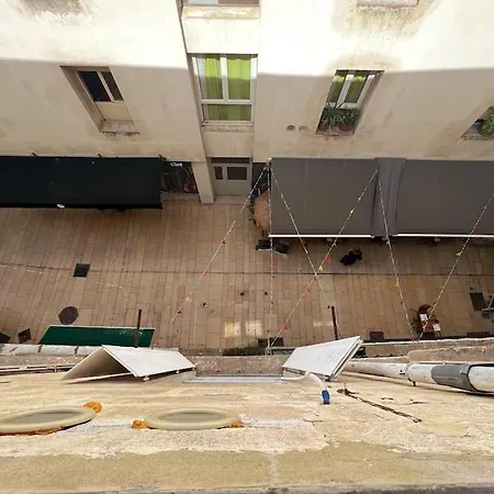Le Sandro / Intra-muros / Clim / Wifi / Netflix
